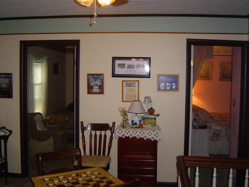 Kountry Living Bed And Breakfast Oneonta Bagian luar foto