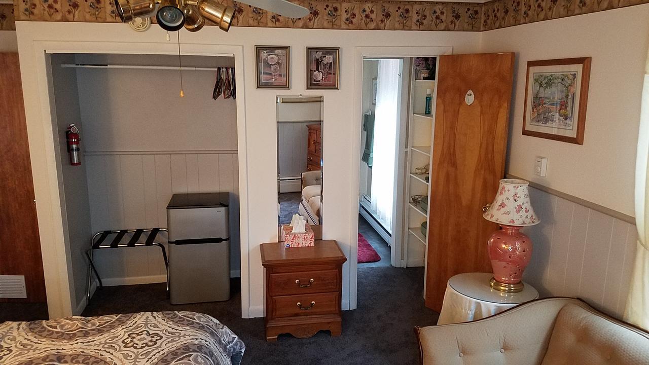 Kountry Living Bed And Breakfast Oneonta Bagian luar foto